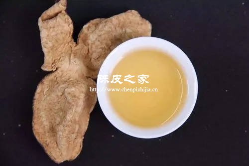 新会陈皮煮水发苦了还能喝吗